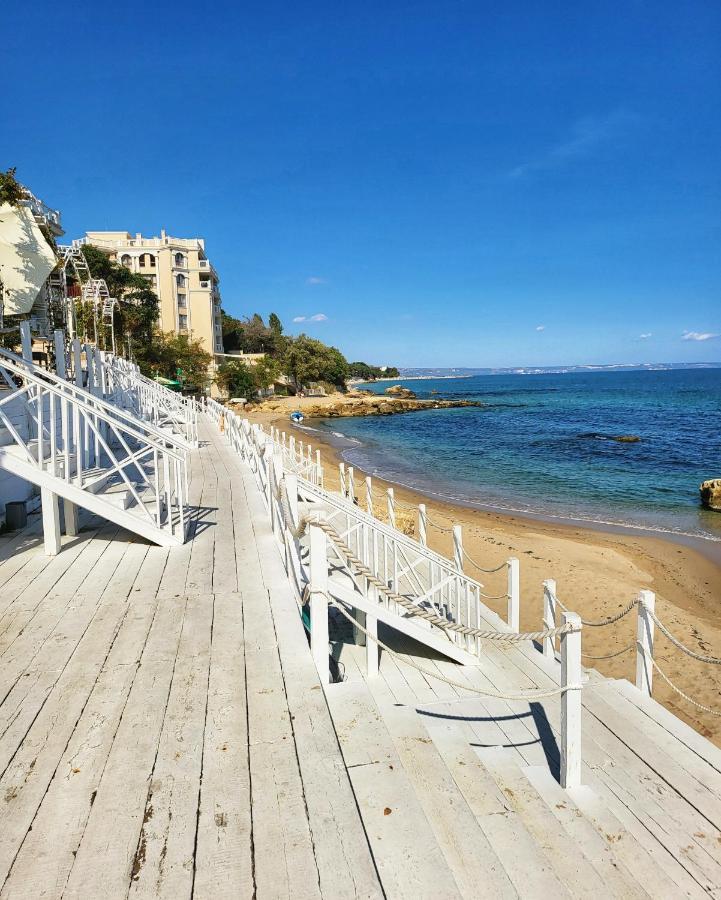 Elegantz Apartments Lamer Varna Luaran gambar